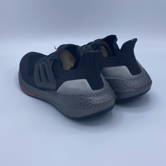 NEW!‎ adidas Ultraboost 21 Men's Shoes Size 8 - Picture 6 of 8